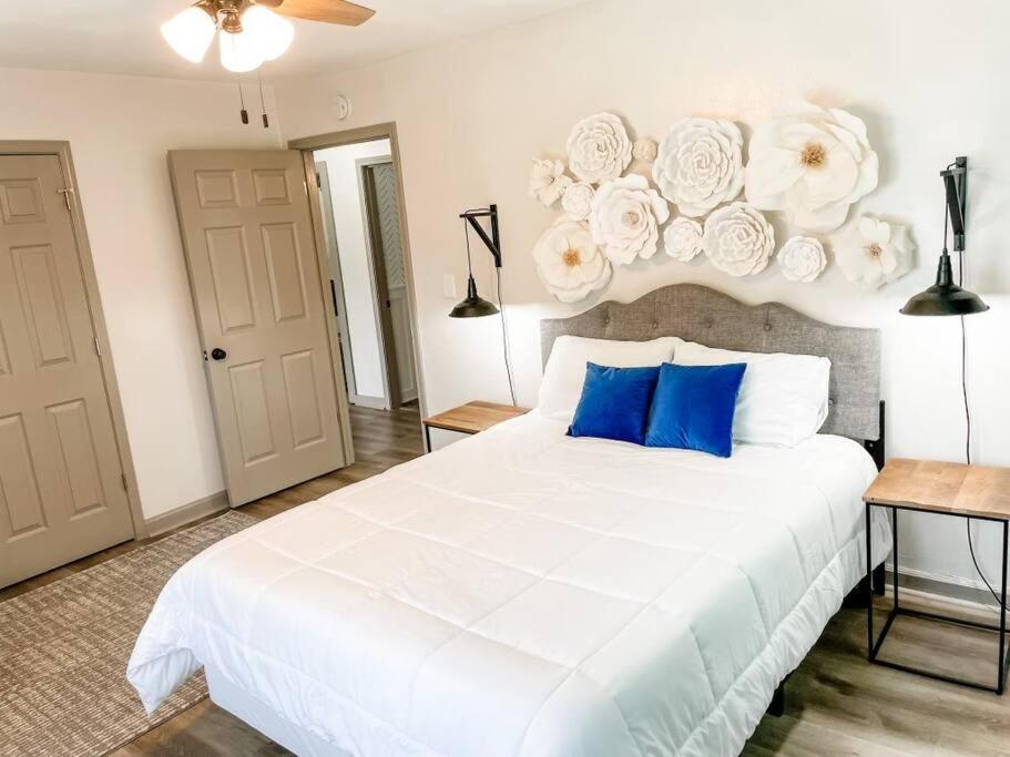 Blue Bungalow W/ Free Golf Cart 1/2 Mi From Square Covington Exterior foto