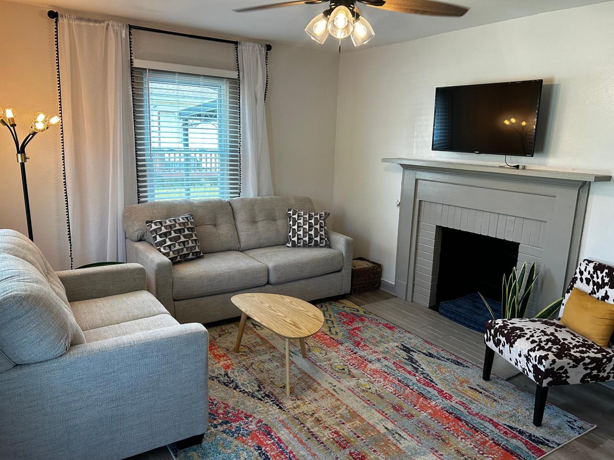 Blue Bungalow W/ Free Golf Cart 1/2 Mi From Square Covington Exterior foto